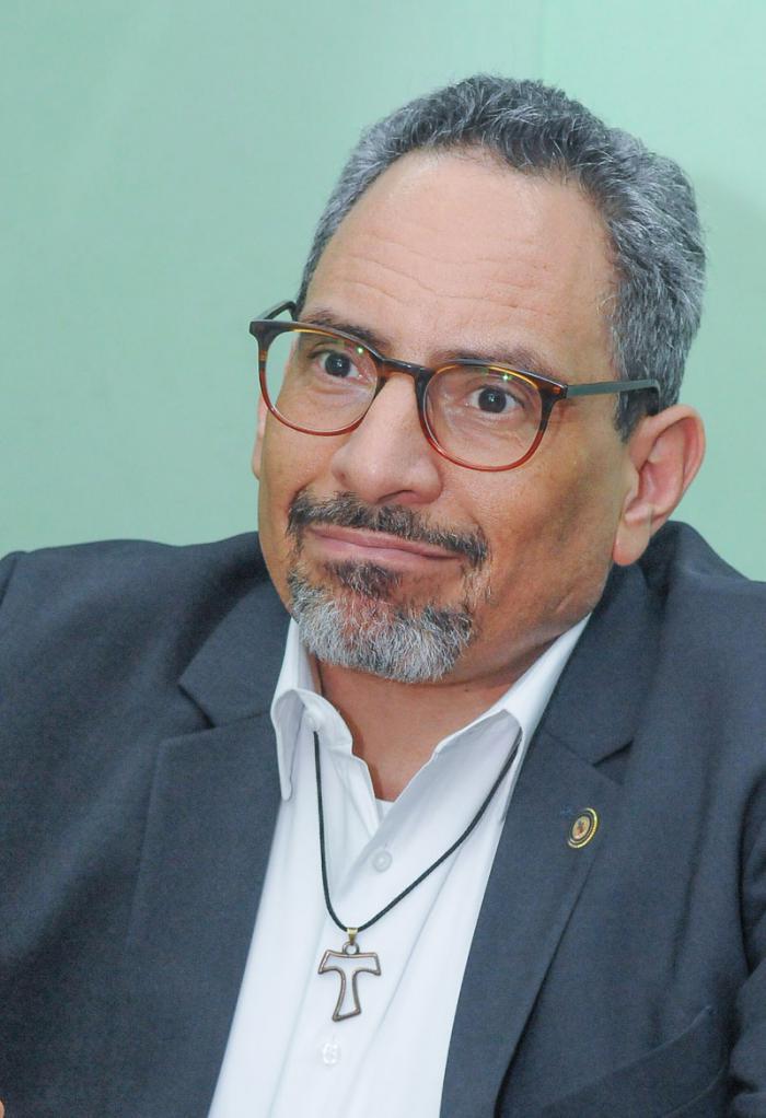 Tony de la Rosa, executive director of the Presbyterian Mission Agency in the U.S.