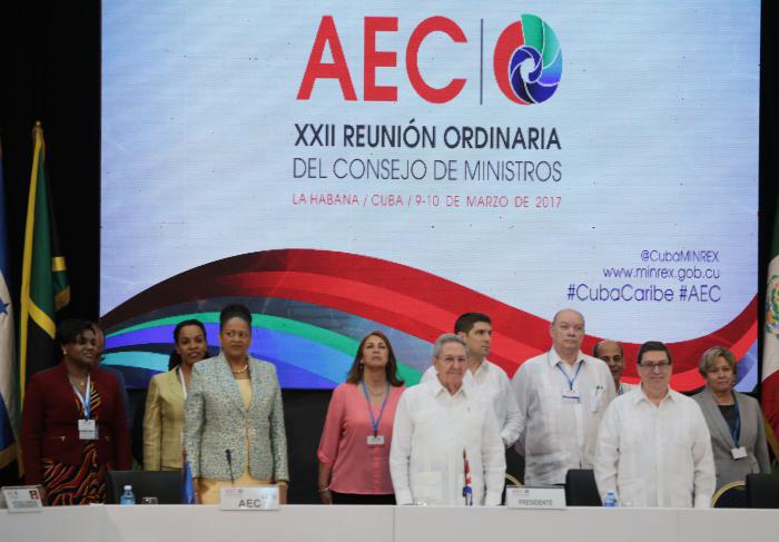 Raúl presides 22nd ACS-AEC Ministerial Council Meeting