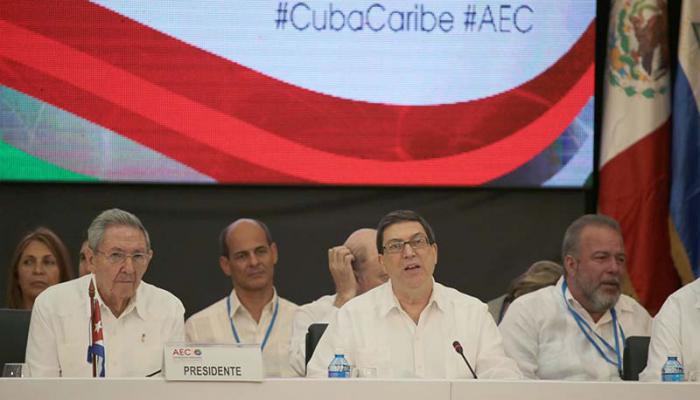 Raúl presides 22nd ACS-AEC Ministerial Council Meeting