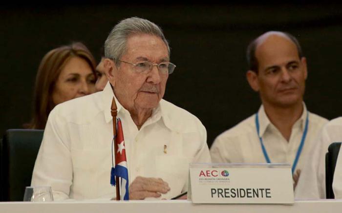 Raúl presides 22nd ACS-AEC Ministerial Council Meeting