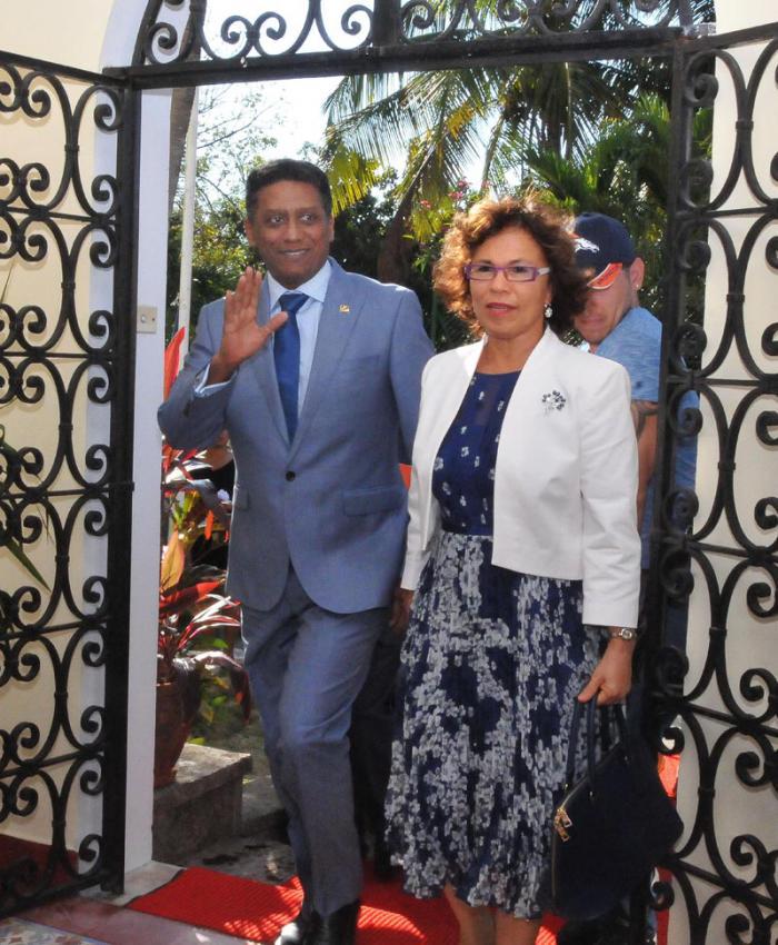 embajada