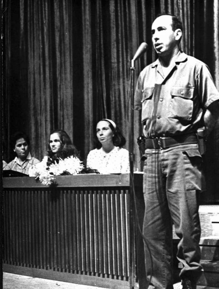 José Ramón Machado Ventura, then Minister of Health, at the graduation ceremony for medical students from rural areas on November 30, 1963.