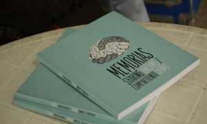 Cover design based on a piece created by Jorge Ferret, for the 2005 Sharing dreams project.